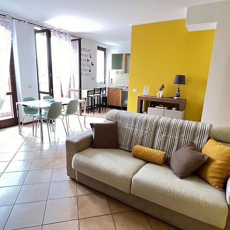 Lake And River Feelings - Dervio Apartment Dış mekan fotoğraf