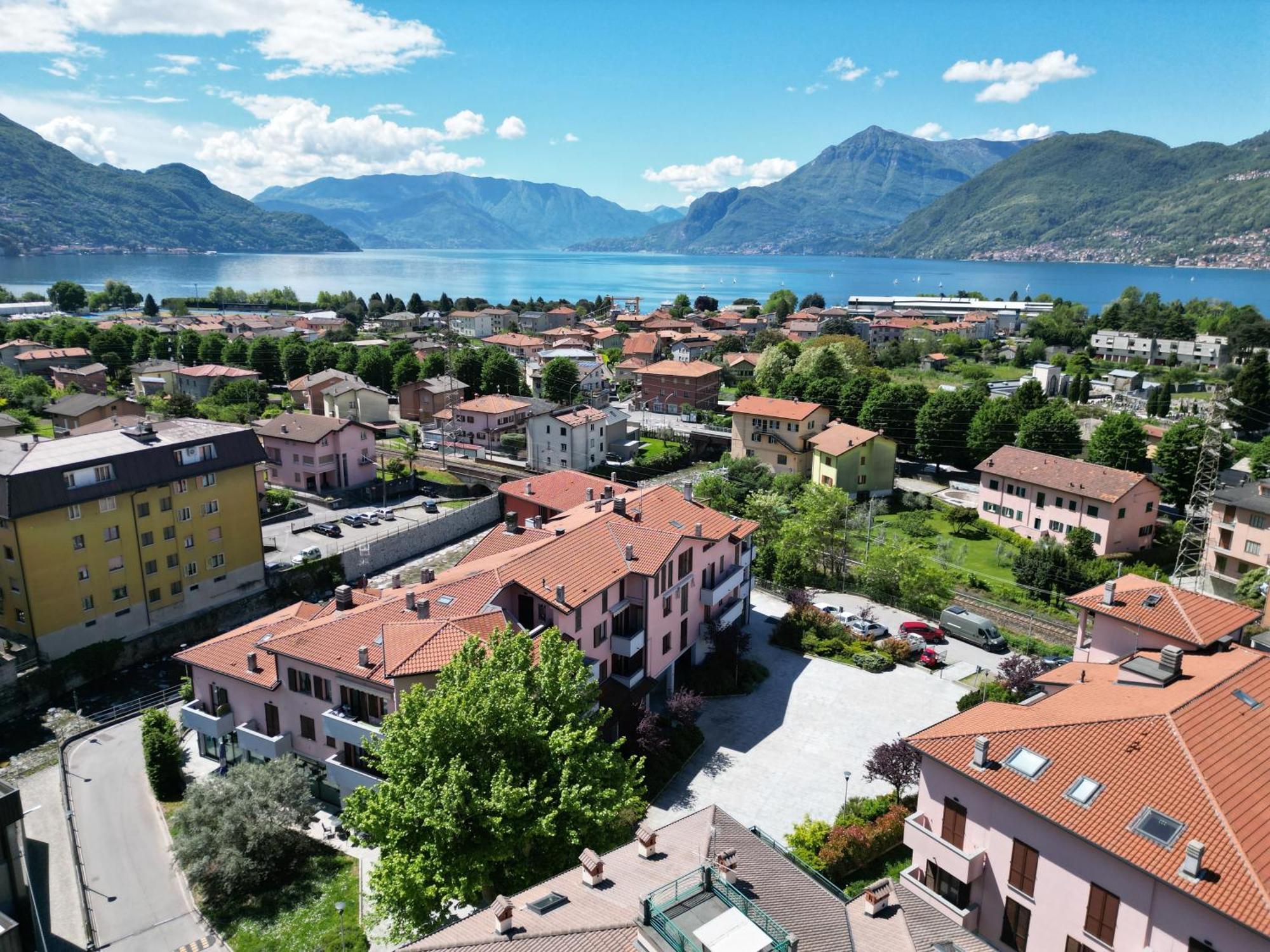Lake And River Feelings - Dervio Apartment Dış mekan fotoğraf